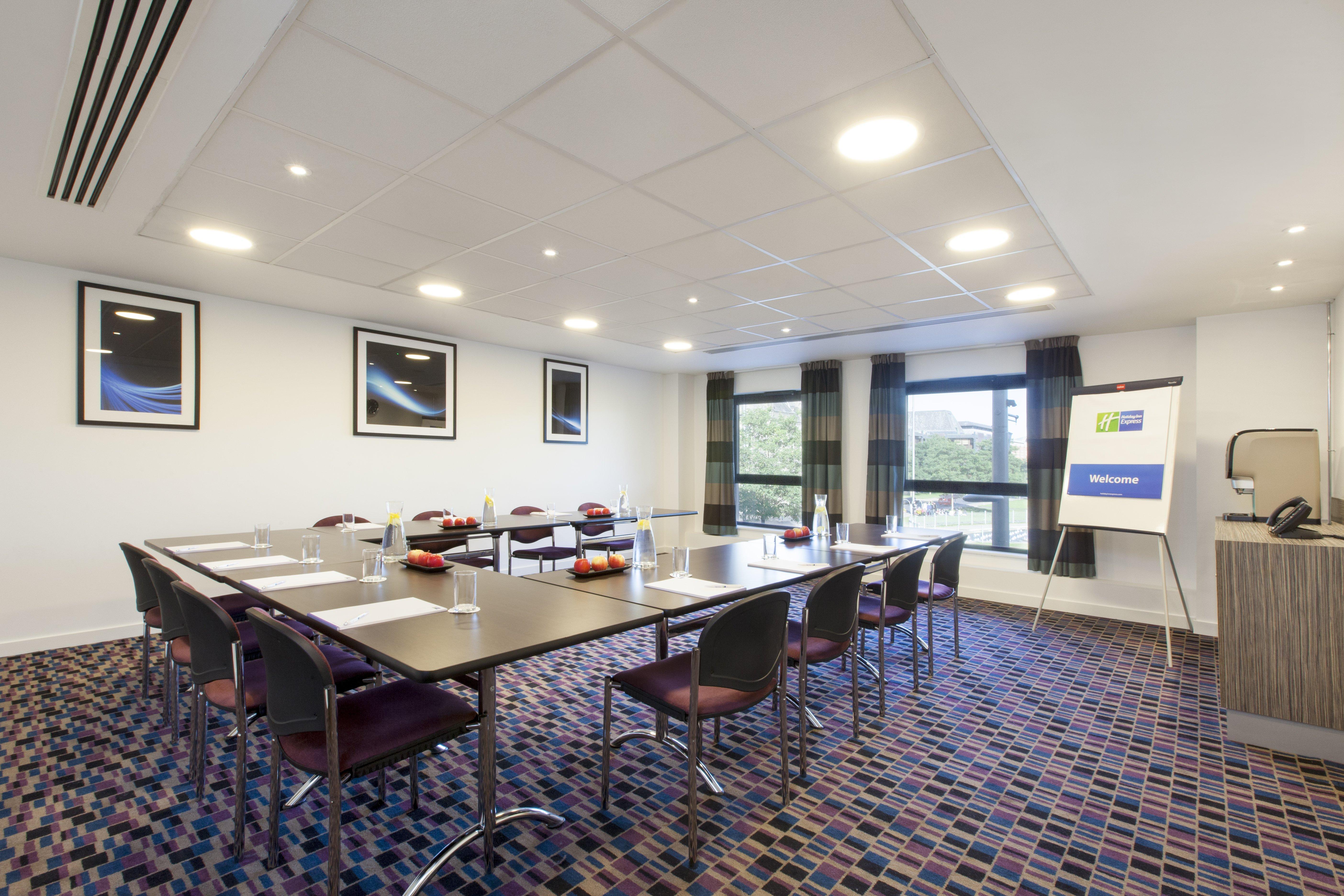 Holiday Inn Express Middlesbrough - Centre Square By Ihg Exterior photo