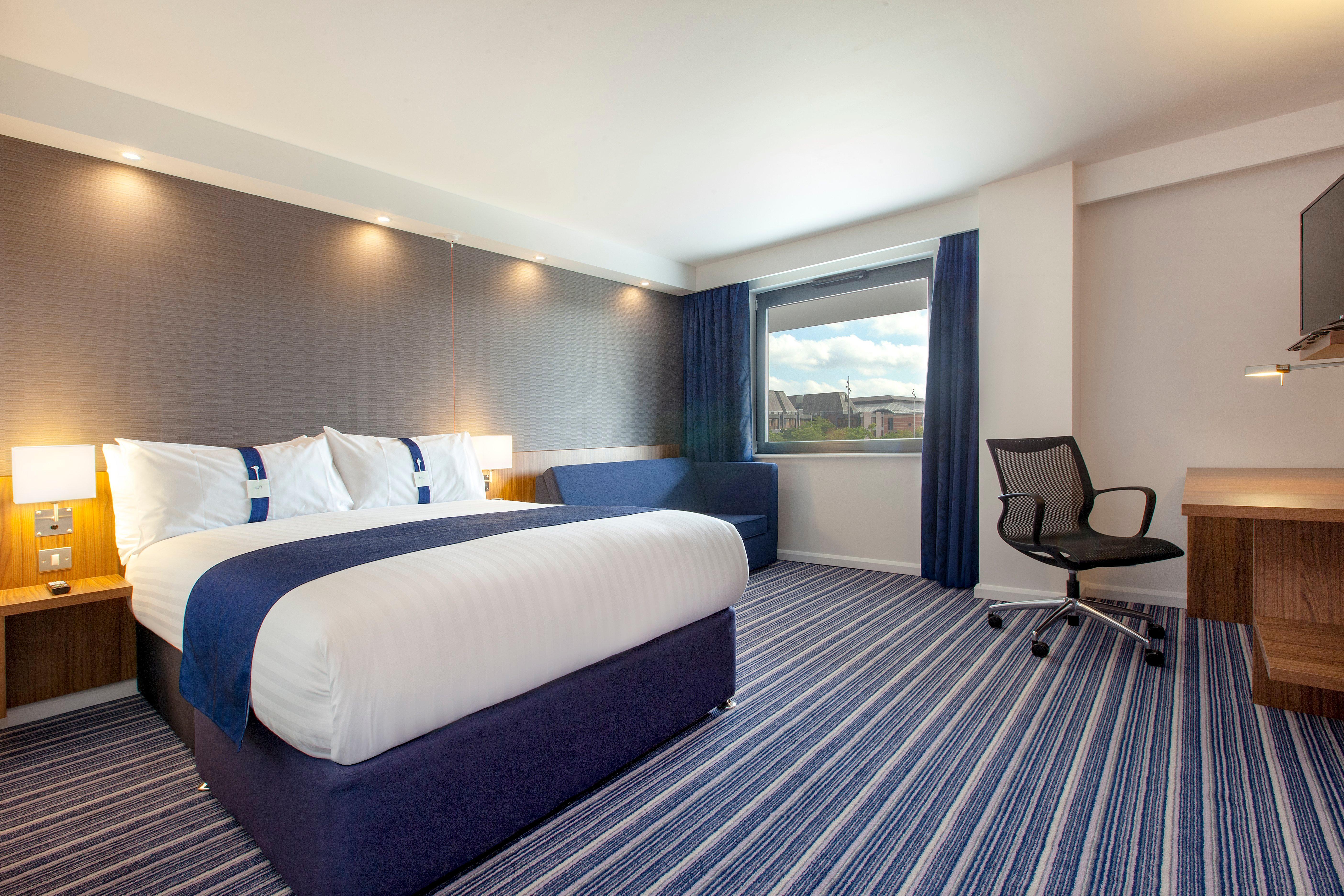 Holiday Inn Express Middlesbrough - Centre Square By Ihg Exterior photo
